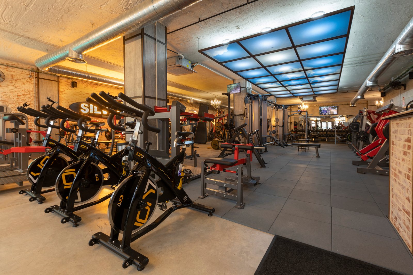 Maquinaria de SilverGym Mengíbar